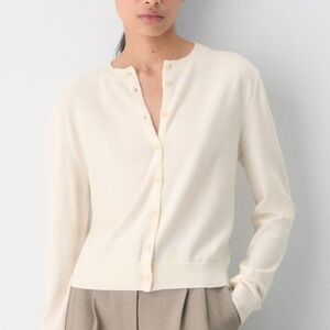 BNWT Aritzia Bare Merino Wool crew cardigan - birch XS